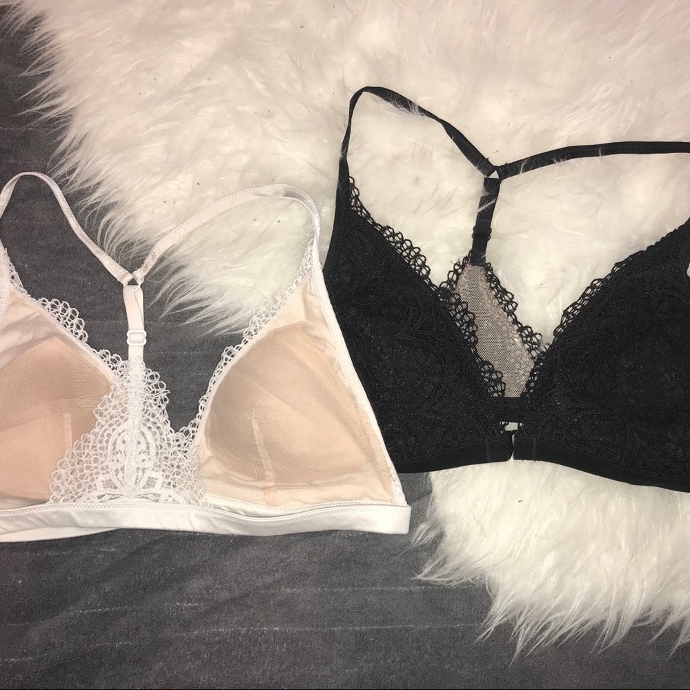 Set of 2 VS bralettes size L